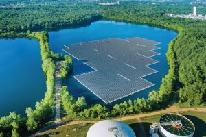 Yüzer Güneş Enerji Santrali Uygulamaları ve Avantajları